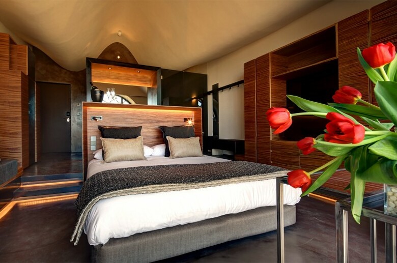 Cava & Hotel Mastinell