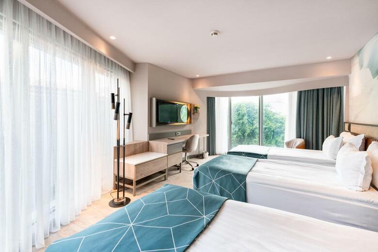 Opera Hotel