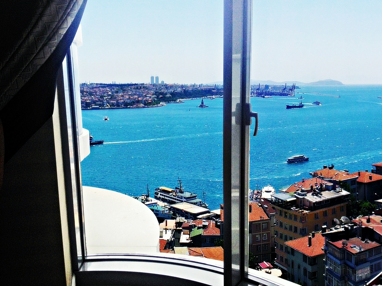 Opera Hotel