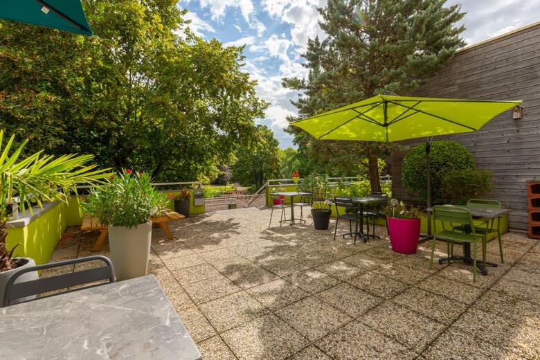 B&B Hotel Chartres Centre Cath�drale
