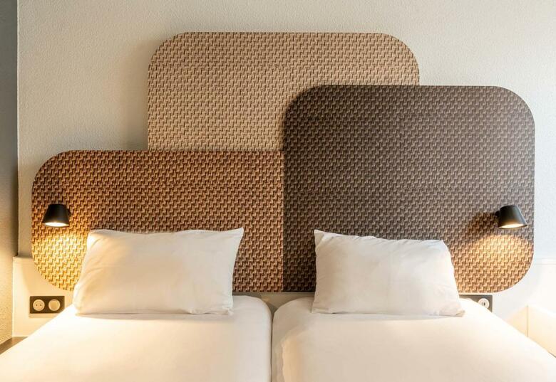 B&B Hotel Chartres Centre Cath�drale
