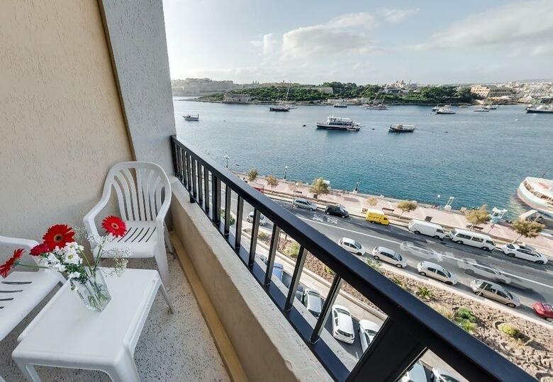 Sliema Marina Hotel