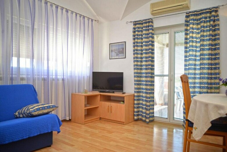 Apartments Divna