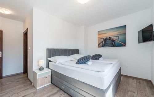 Four-bedroom Holiday Home In Bilice