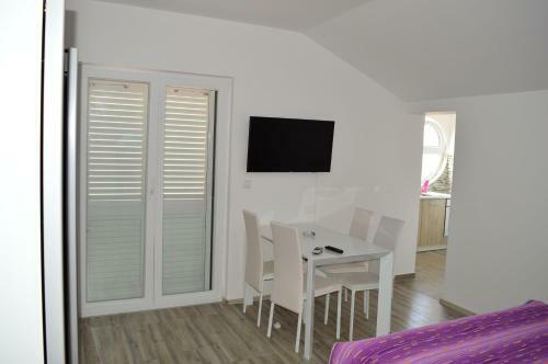 Apartments Slavica 1310