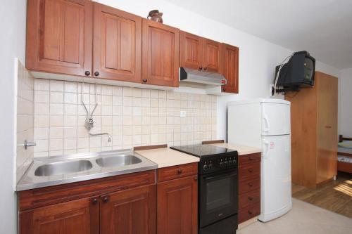 Apartments By The Sea Prigradica (korcula) - 9288