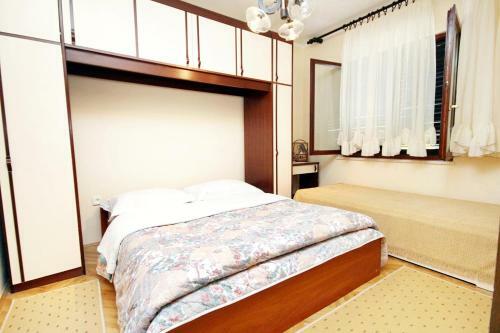 Apartments By The Sea Brgulje (molat) - 6241
