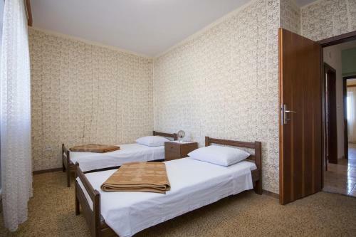 Apartment Brodarica 5736a