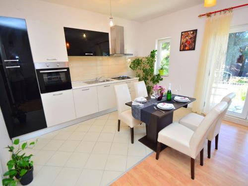 Holiday Home Mira