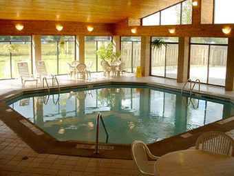 Holiday Inn Express Hotel & Suites Bad Axe