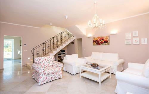 Three-bedroom Holiday Home In Brsecine