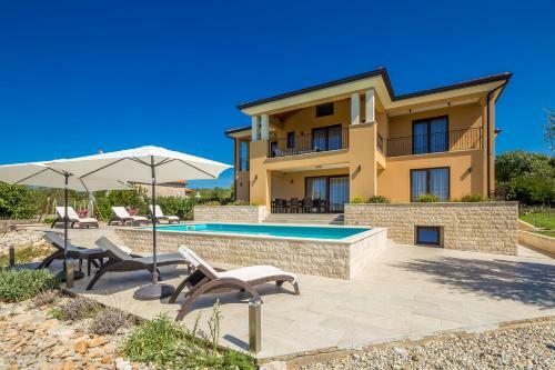 Holiday House Cecilia