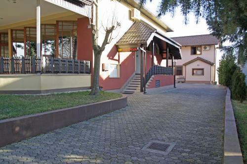 Hostal Guest House Royal