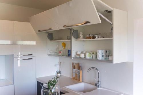 Apartment In Cavle 33771
