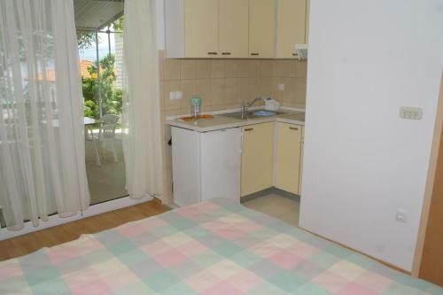 Apartments By The Sea Stanici (omis) - 2775