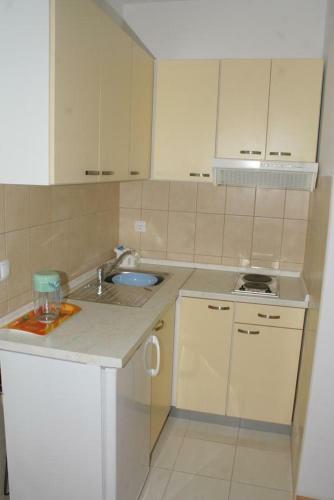 Apartments By The Sea Stanici (omis) - 2775