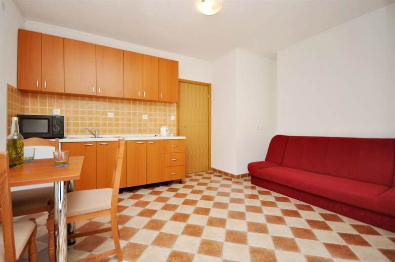 Apartments Blazenka