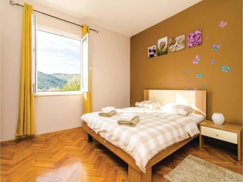 Three-bedroom Holiday Home In Doli