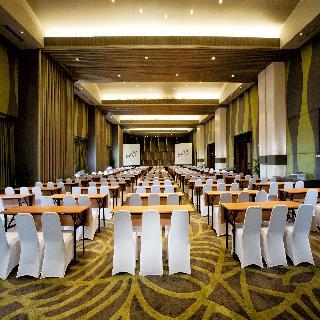 Hotel Grand Whiz Kelapa Gading