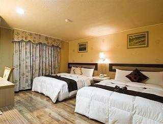 Sanduo Hotel (family)