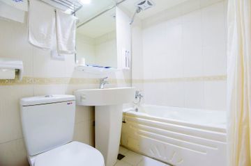 Sanduo Hotel (family)
