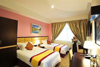 Hotel Hallmark Crown
