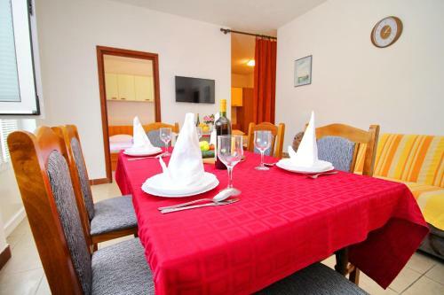 Apartments Neven
