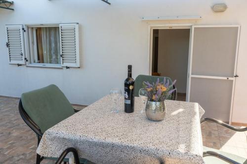 Apartments Nevela
