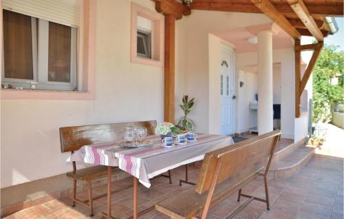 Holiday Home Pakostanska Br. I