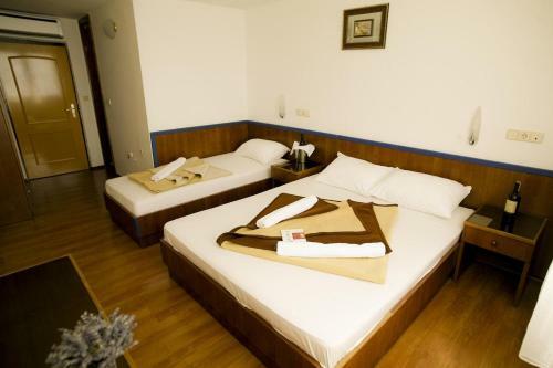 Hostal Rooms By The Sea Drasnice (makarska) - 3329