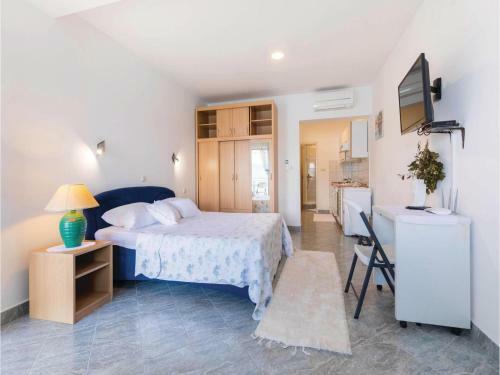 Four-bedroom Apartment In Duba