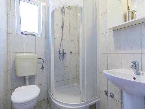 Four-bedroom Apartment In Duba