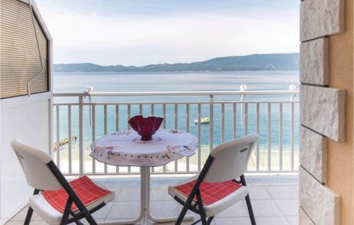 Four-bedroom Apartment In Duba