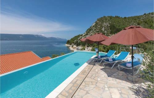 Four-bedroom Apartment In Duba