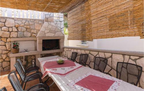 Four-bedroom Apartment In Duba