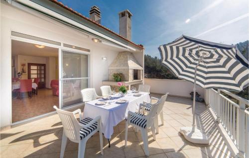 Two-bedroom Apartment In Duba