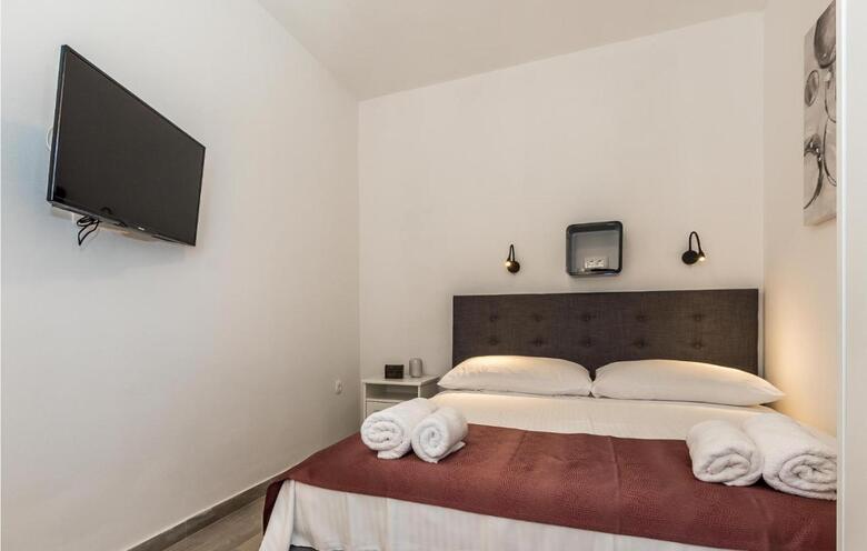 Four-bedroom Holiday Home In Dubrava