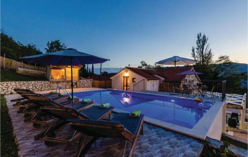 Three-bedroom Holiday Home In Dubravka
