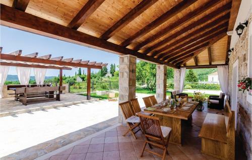 Holiday Home Zastolje 01