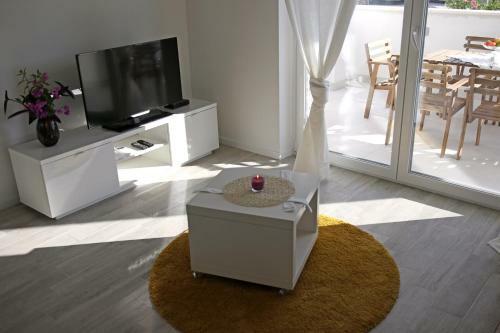 Apartments Plavi&?uti