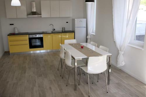 Apartments Plavi&?uti