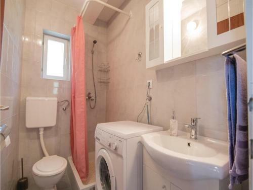 Two-bedroom Holiday Home In Zagvozd