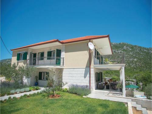 Five-bedroom Holiday Home In Zagvozd