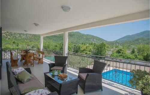 Five-bedroom Holiday Home In Zagvozd