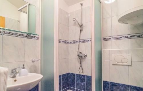 Three-bedroom Apartment In Rastovac