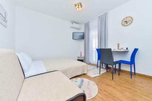 Apartments Kneza Branimira