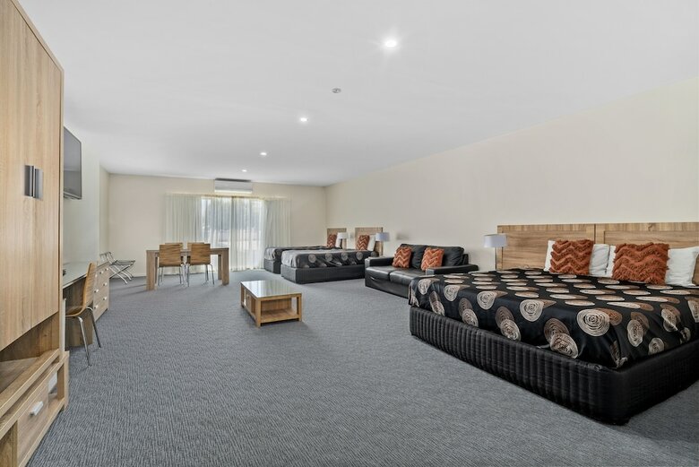 Quality Hotel Sherbourne Terrac