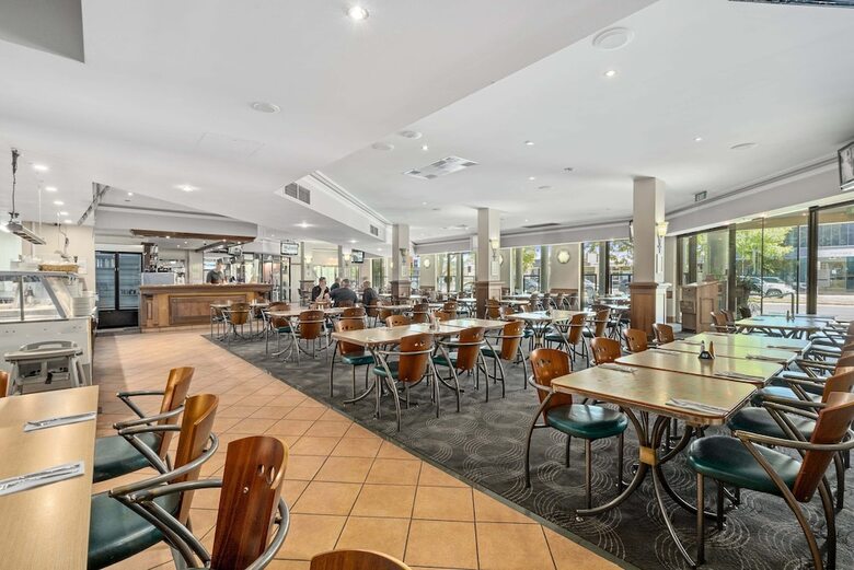Quality Hotel Sherbourne Terrac