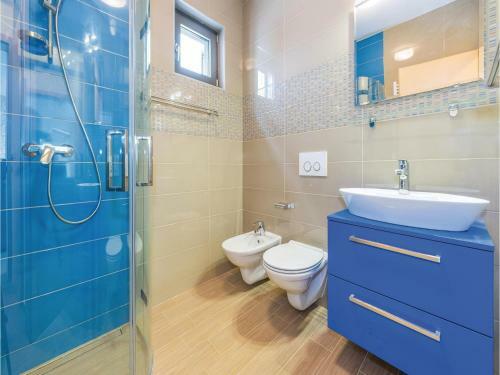 Five-bedroom Holiday Home In Zaton