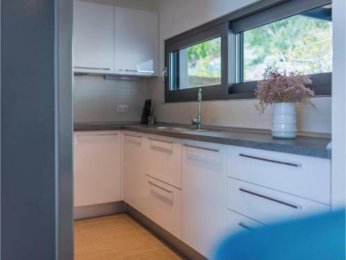 Five-bedroom Holiday Home In Zaton